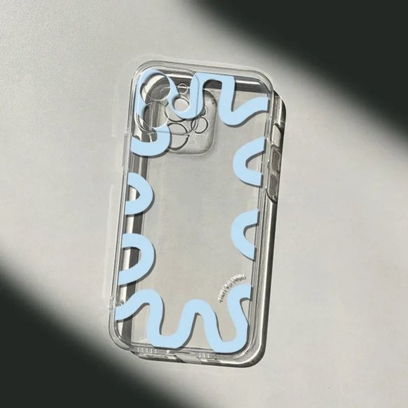 NEW iPhone 13/Pro/Max Painted Lens Protection iPhone case - Picture 2 of 2